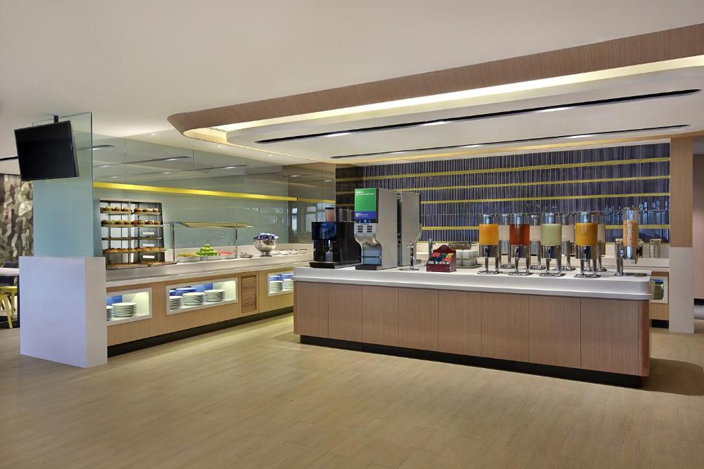 Holiday Inn Express Kuala Lumpur-3